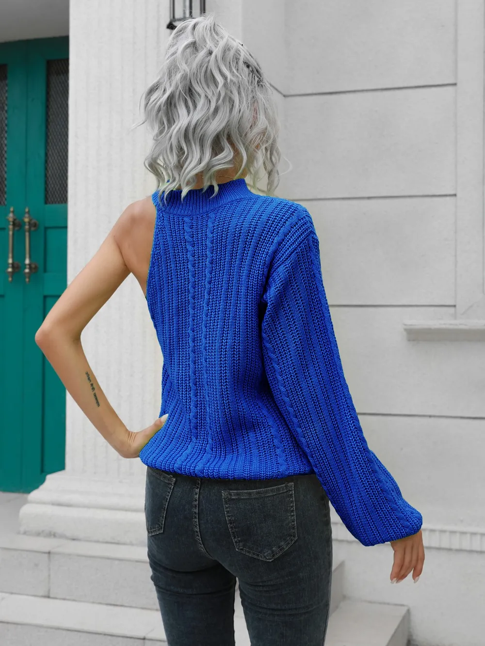Cable-Knit Round Neck Asymmetrical Sweater, image 3