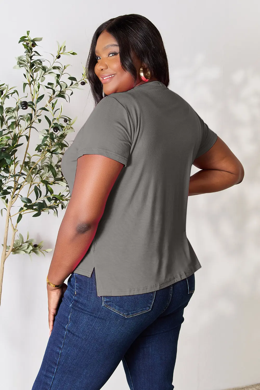 Full Size Round Neck Short Sleeve T-Shirt, image 11