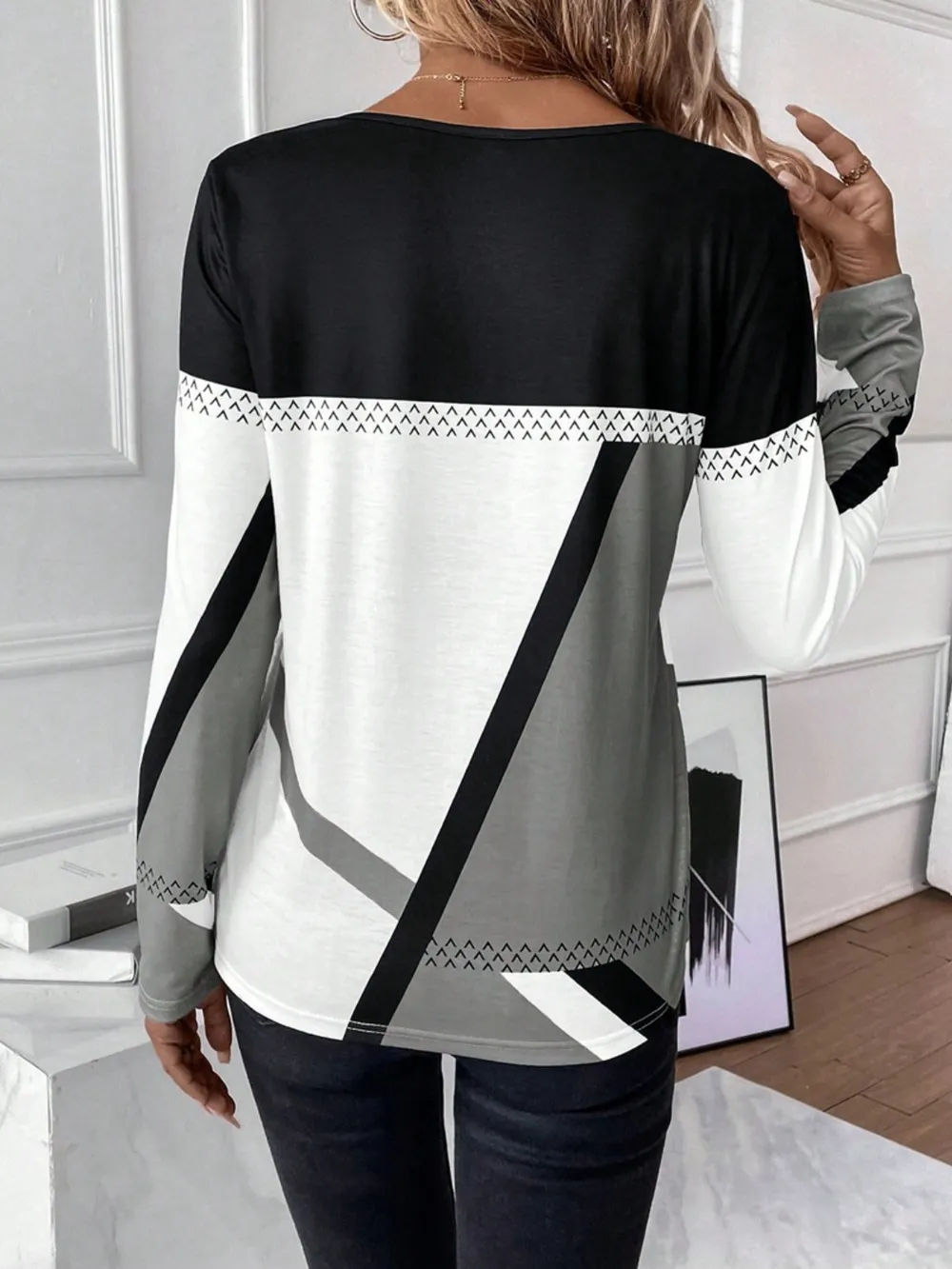 Contrast Round Neck Long Sleeve T-Shirt, image 2
