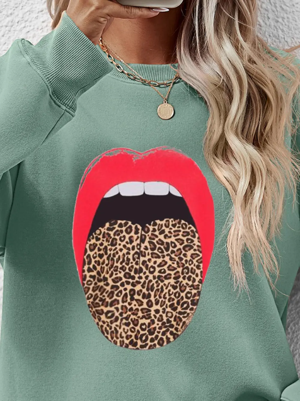 Leopard Lip Graphic Round Neck Sweatshirt, image 4
