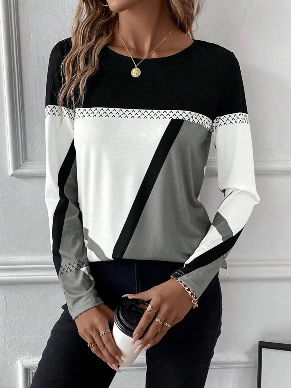 Contrast Round Neck Long Sleeve T-Shirt, image 3