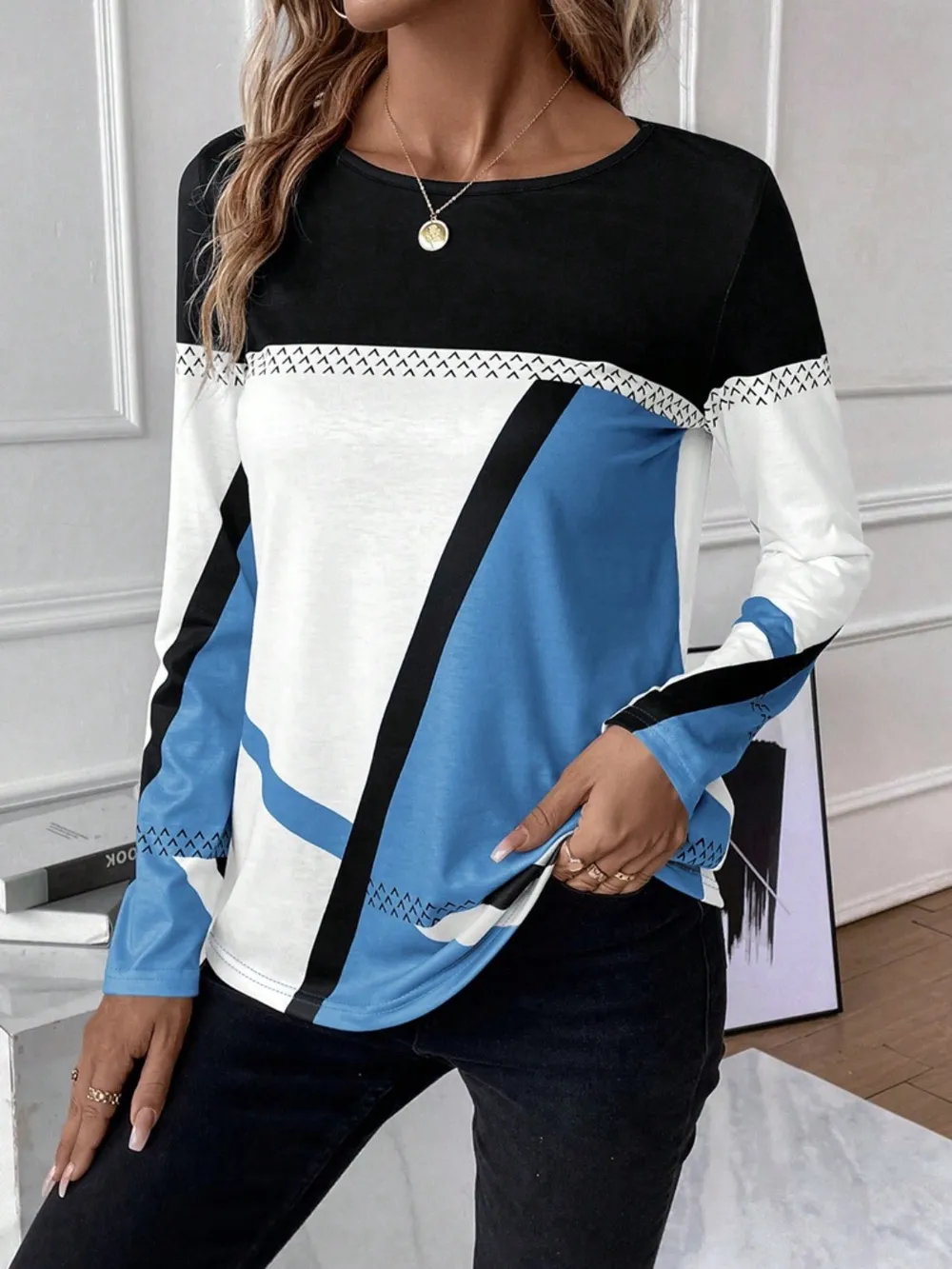 Contrast Round Neck Long Sleeve T-Shirt, image 4