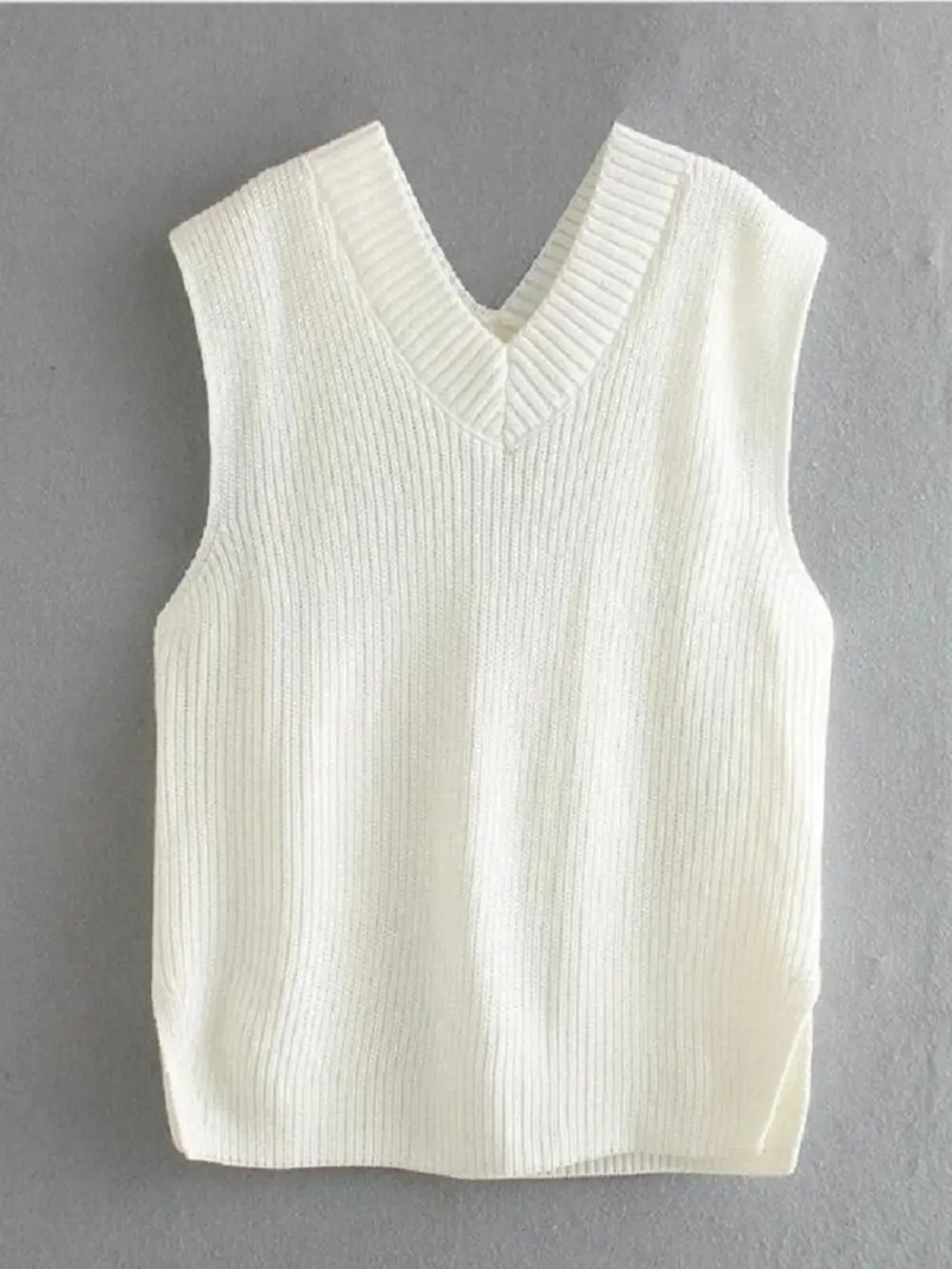 Ribbed V-Neck Sleeveless Sweater Vest, image 12