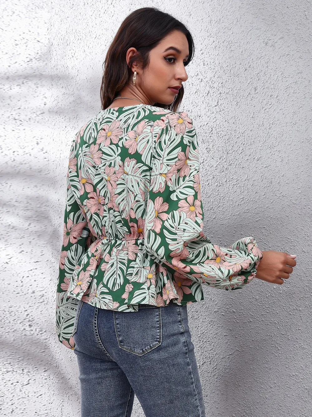 Floral V-Neck Balloon Sleeve Peplum Blouse, image 2