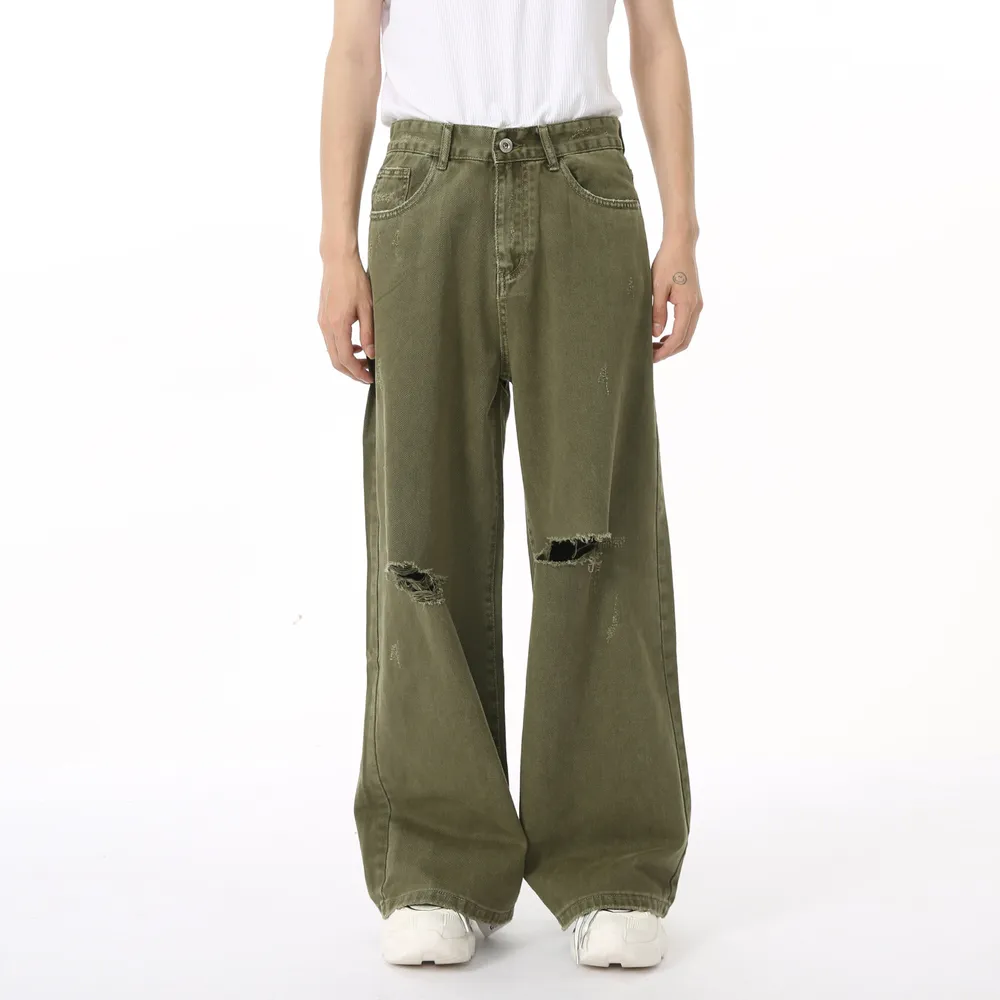 Distressed Wide Leg Jeans with Pockets