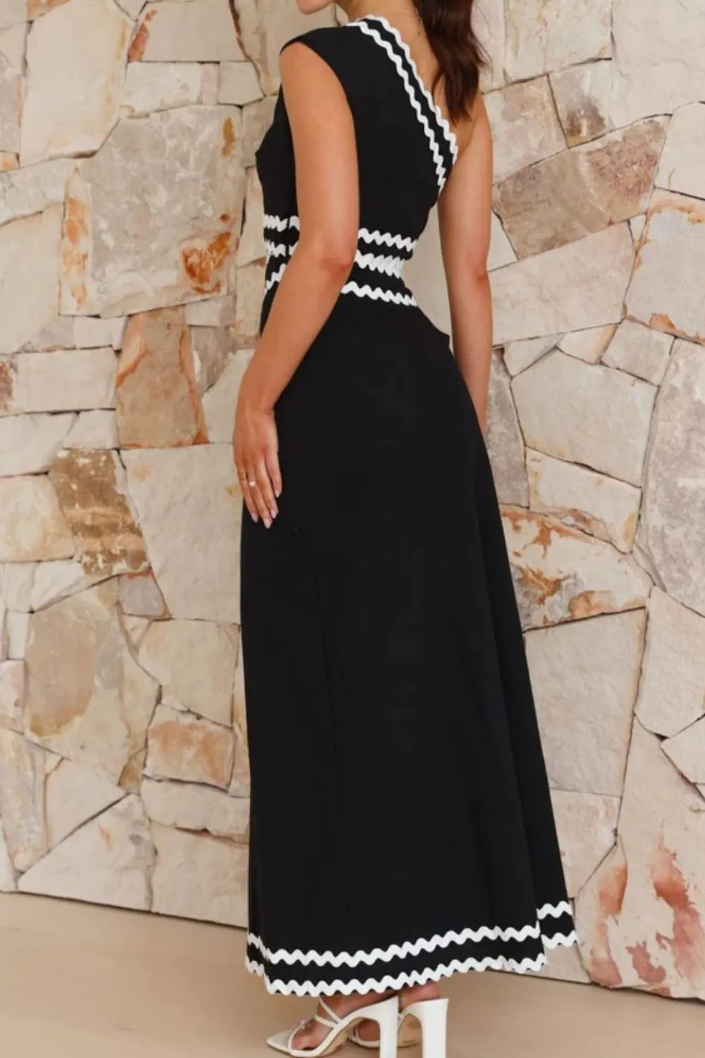 Cutout Contrast Trim Single Shoulder Dress, image 4