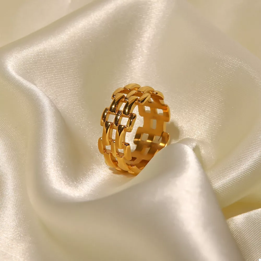 18K Gold-Plated Cutout Ring, image 2