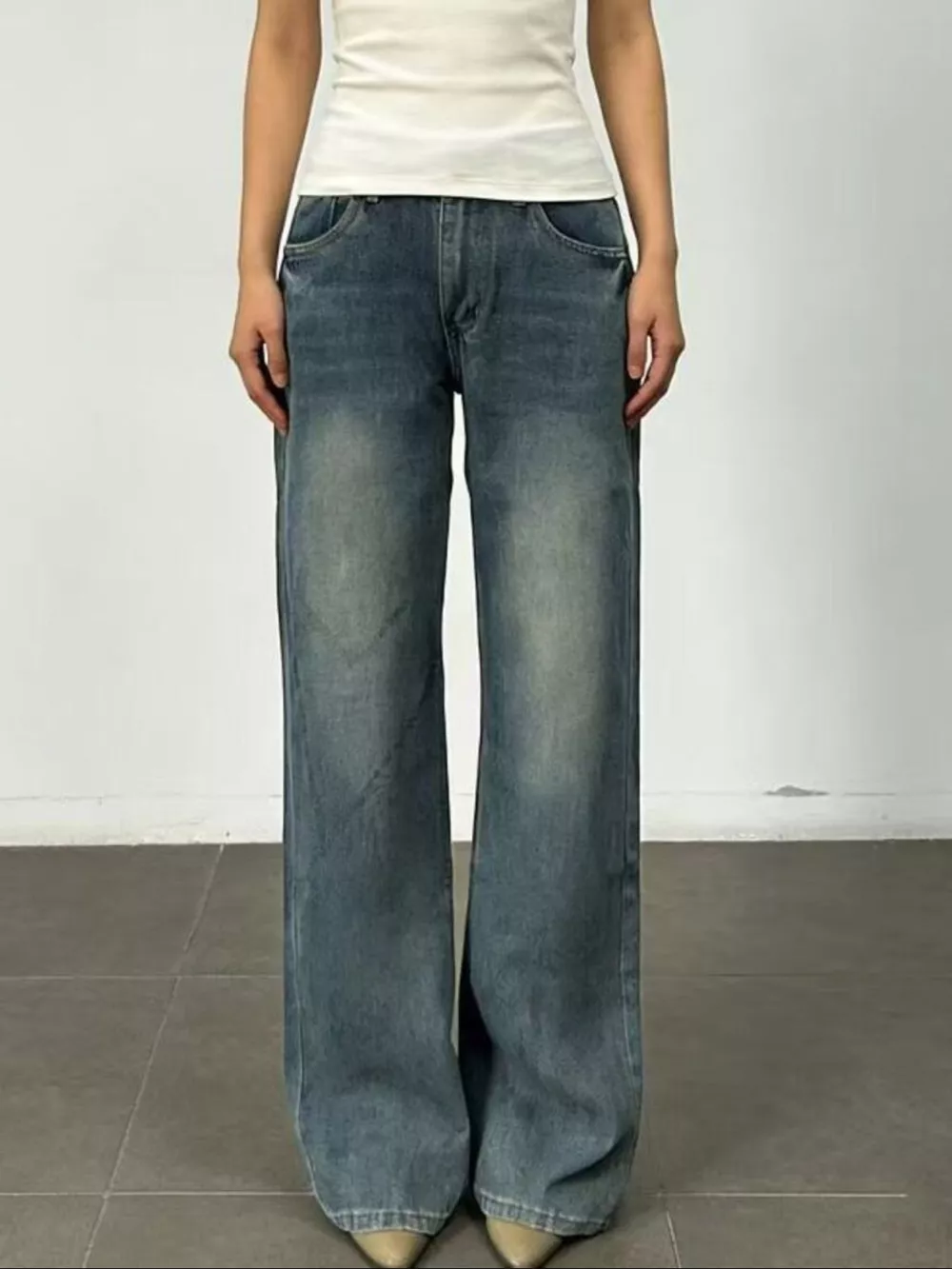 Vintage Wash Wide Leg Jeans, image 4