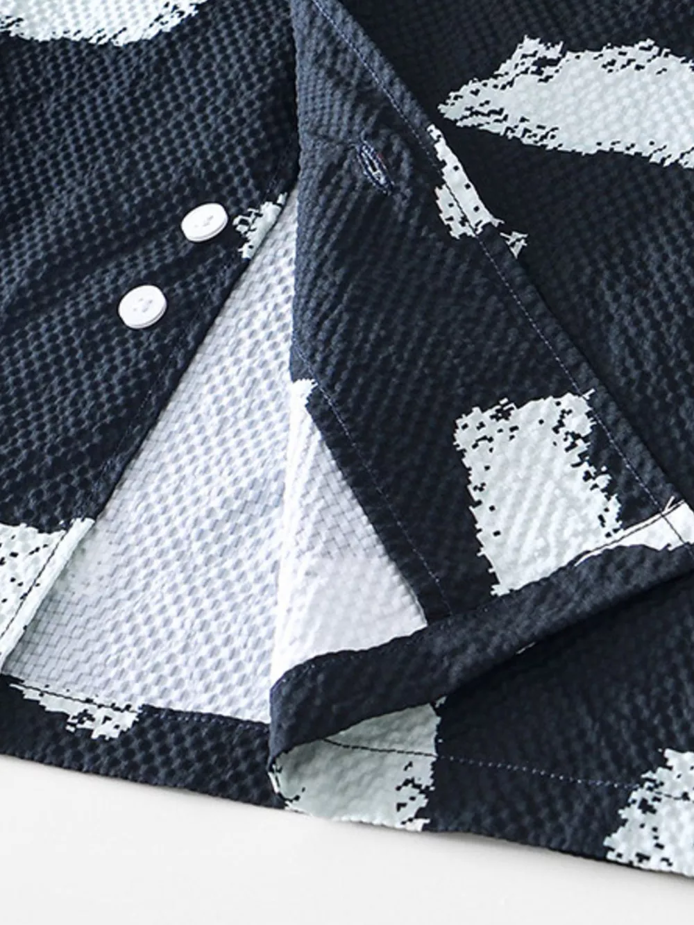 Men's Printed Button Up Short Sleeve Shirt, image 3