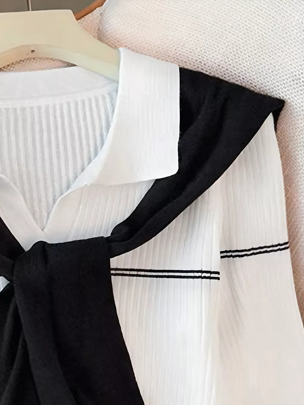 Ribbed Knit Top with Contrast Shawl, image 6