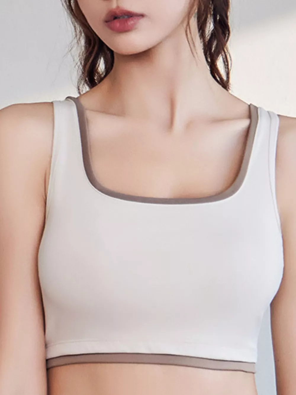 Contrast Trim Scoop Neck Active Bra, image 11
