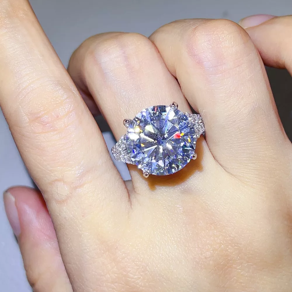 10 Carat 925 Sterling Silver Moissanite Ring, image 5