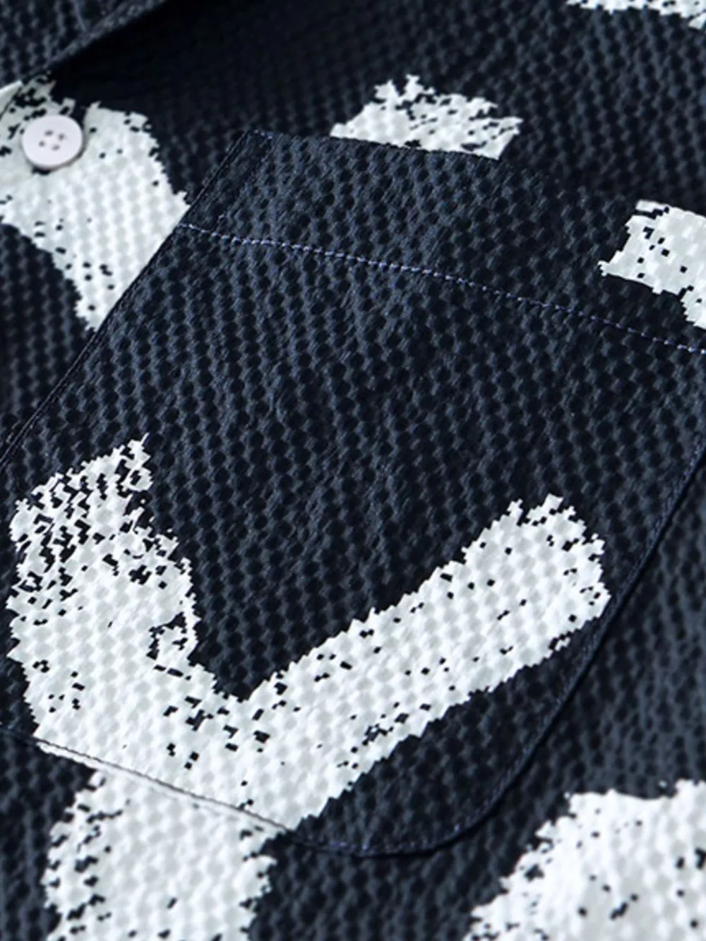 Men's Printed Button Up Short Sleeve Shirt, image 5