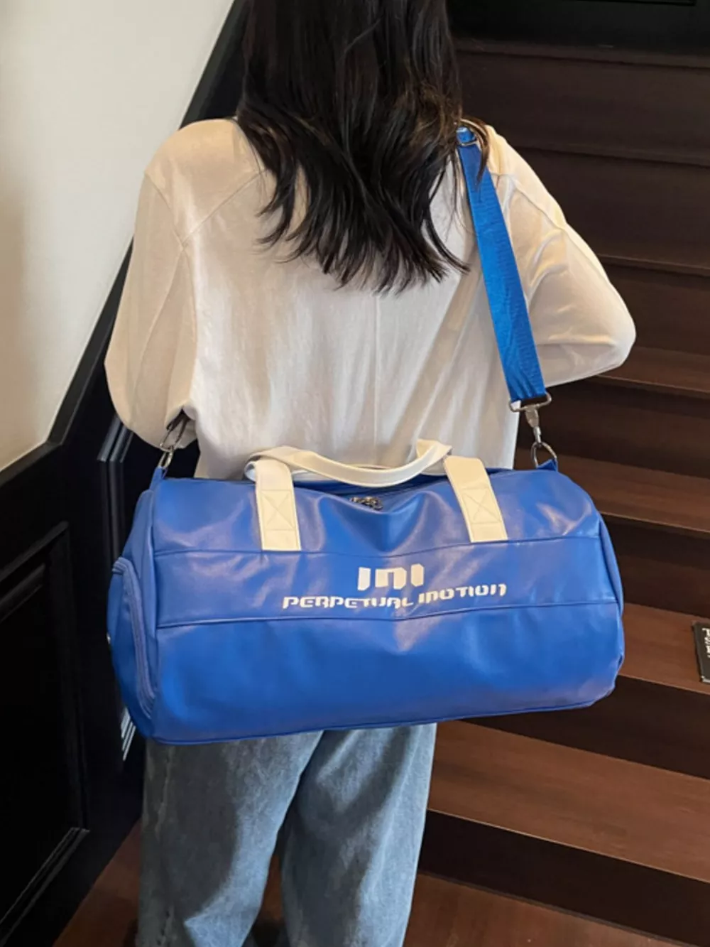 Sporty Duffel Bag with Shoulder Strap, image 5