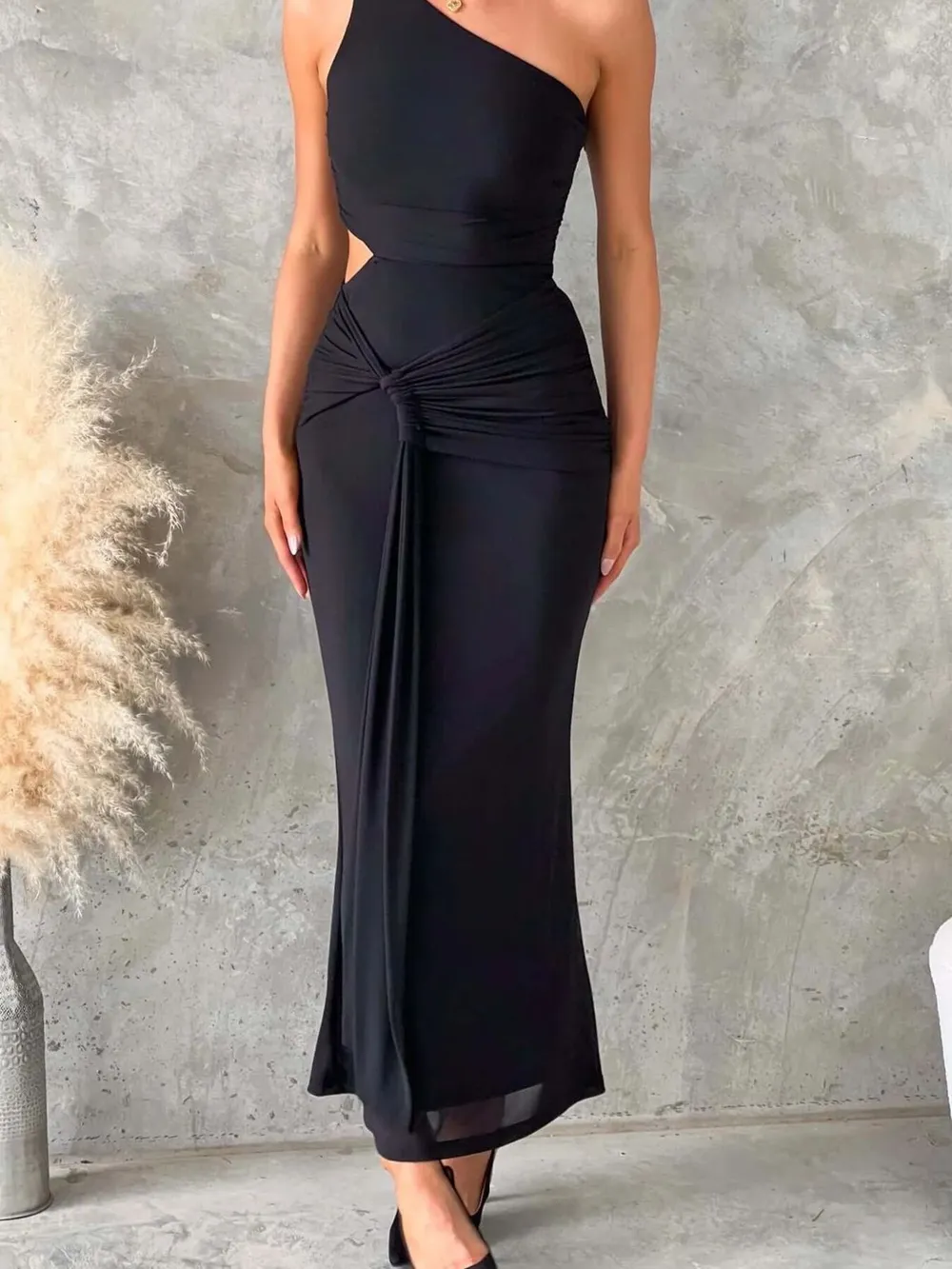 One-Shoulder Cutout Bodycon Maxi Dress, image 4