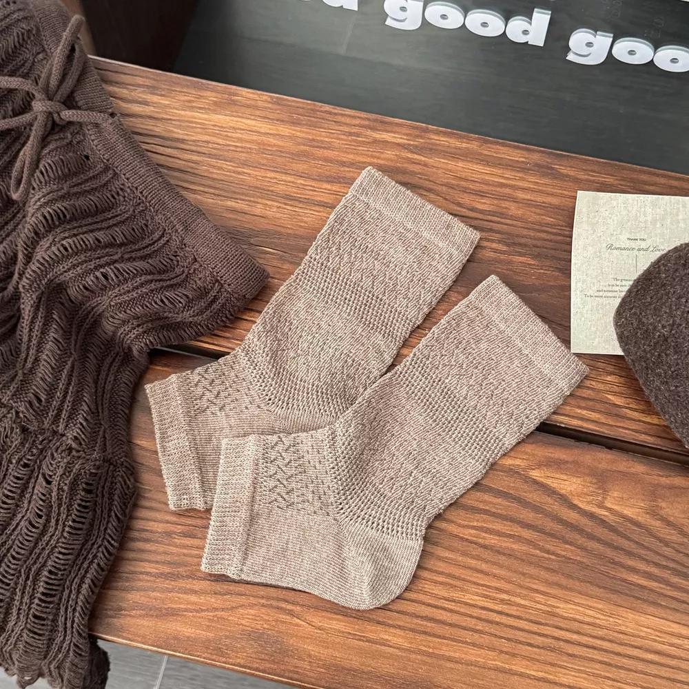 Stirrup Textured Socks, image 3