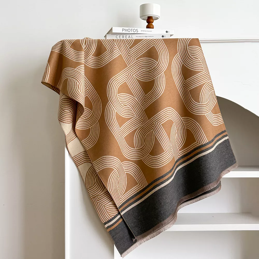 Geometric Pattern Raw Hem Scarf, image 4