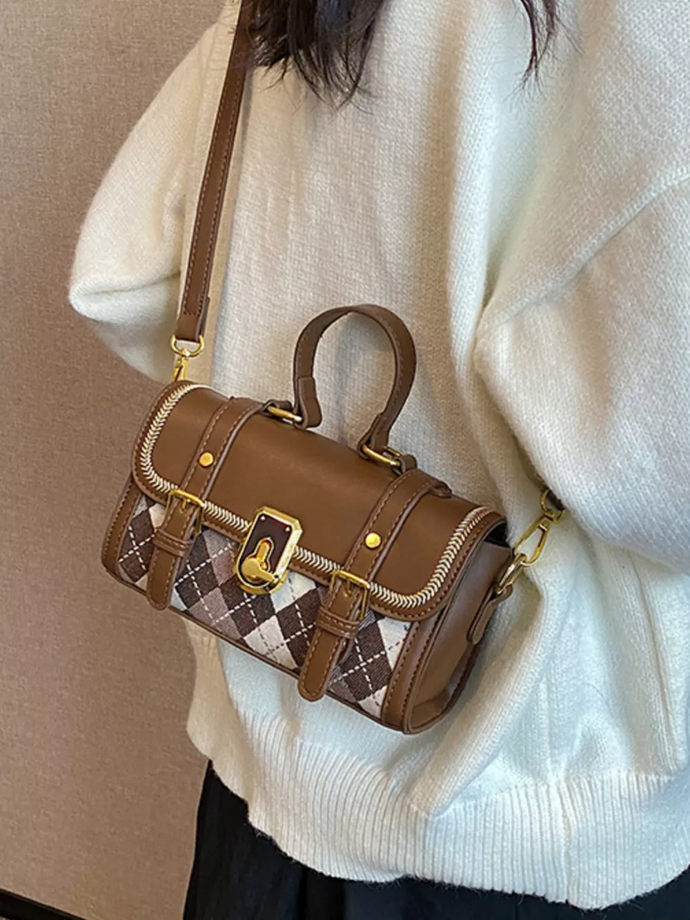 Argyle Pattern Flap Crossbody Bag, image 4