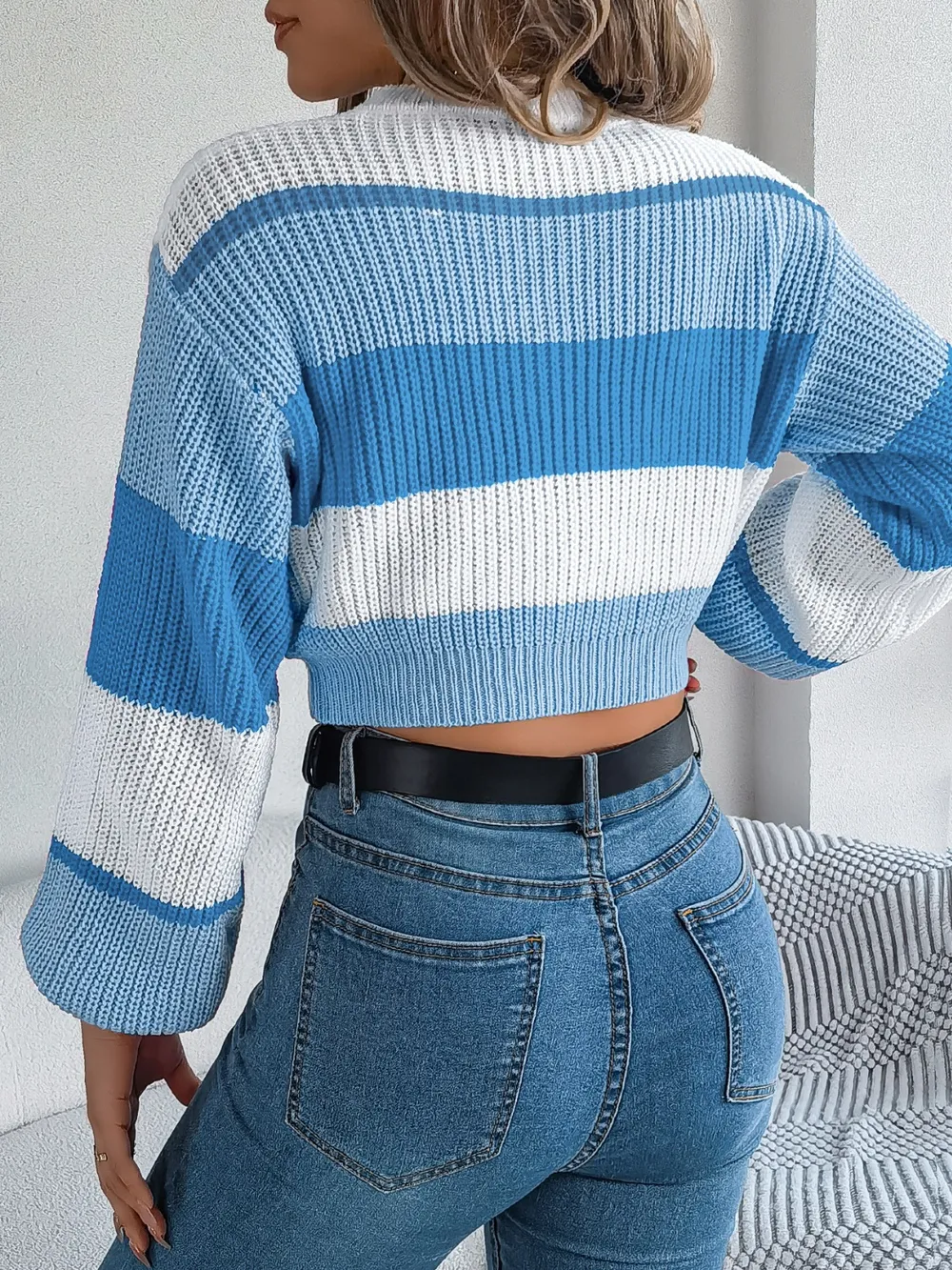 Color Block Round Neck Cropped Sweater, image 9
