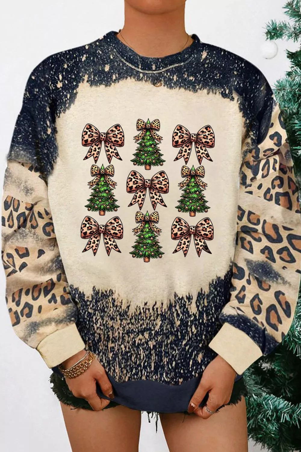 Christmas Tree & Leopard Bow Round Neck Sweatshirt