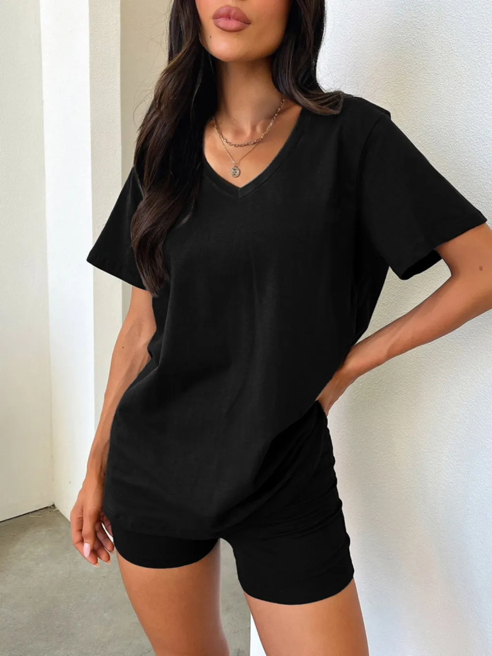 V-Neck T-Shirt and Shorts Set, image 9