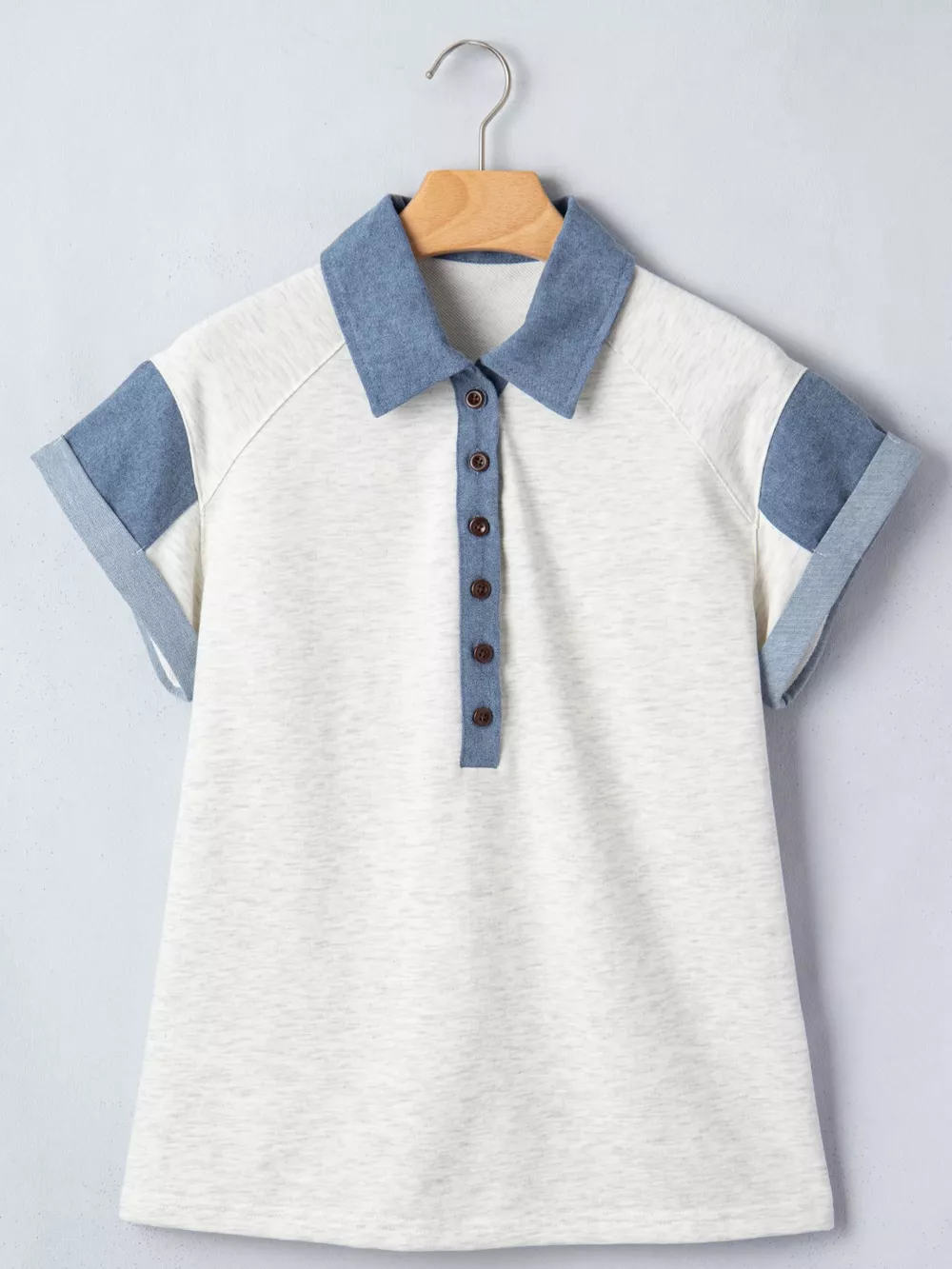 Contrast Trim Button Detail Top, image 2