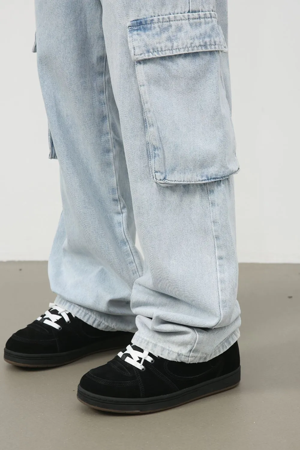 Men's Wide Leg Jeans with Cargo Pockets, image 4
