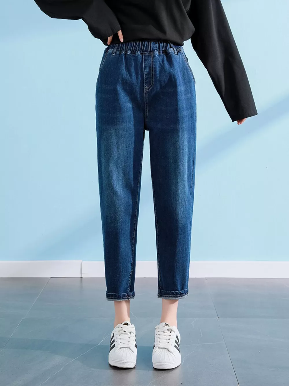 Plus Size High-Waisted Elastic Waistband Casual Jeans, image 2