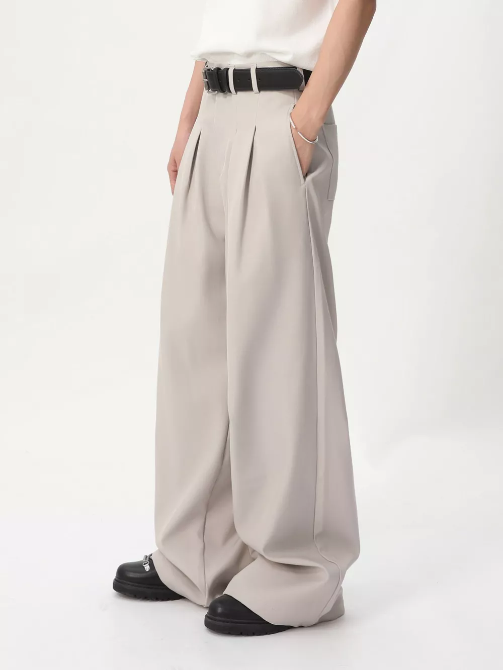 Men's High-Waisted Pleated Wide-Leg Pants, image 4