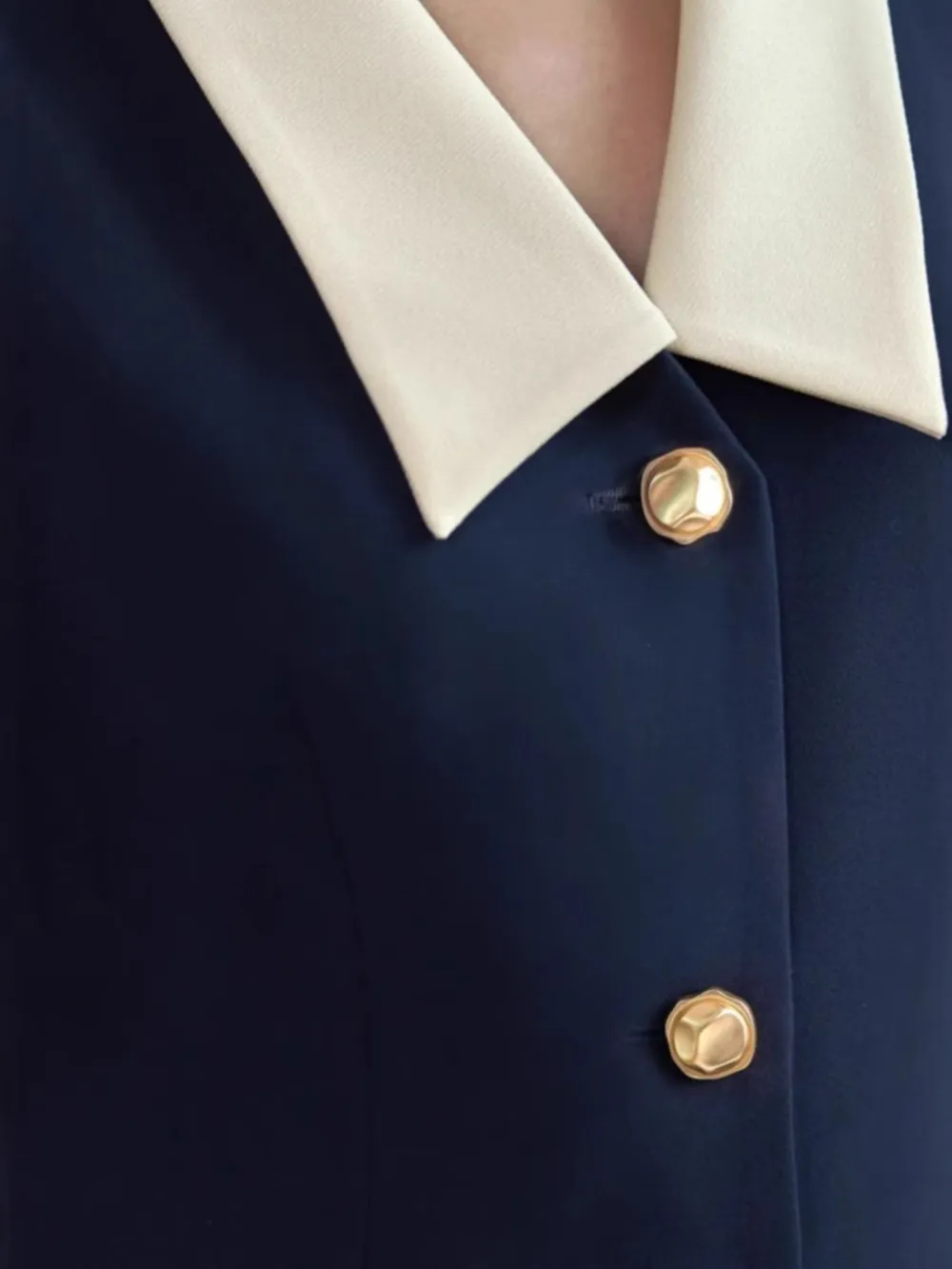 Contrast Collar Button-Front Sleeveless Mini Dress, image 2