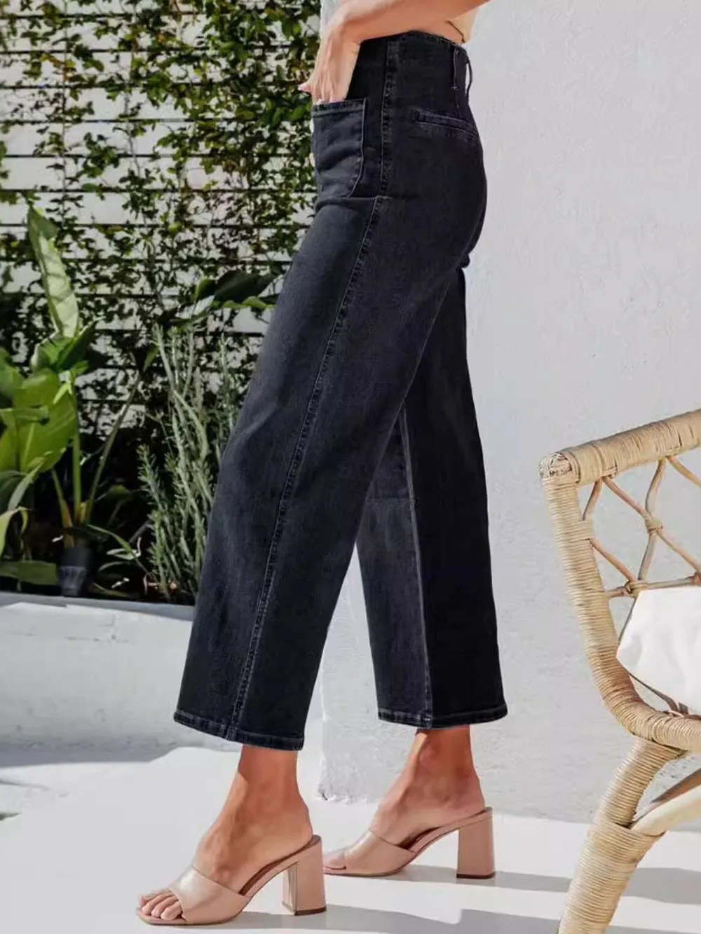 Button Fly Cropped Jeans with Pockets, image 5
