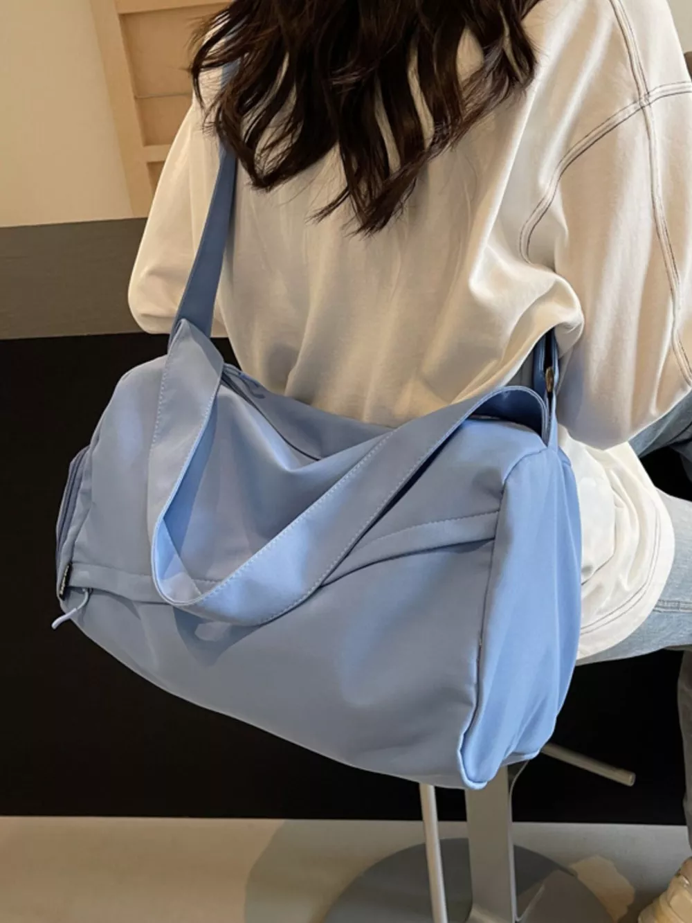 Lightweight Travel Duffel Bag with Shoulder Strap, image 3