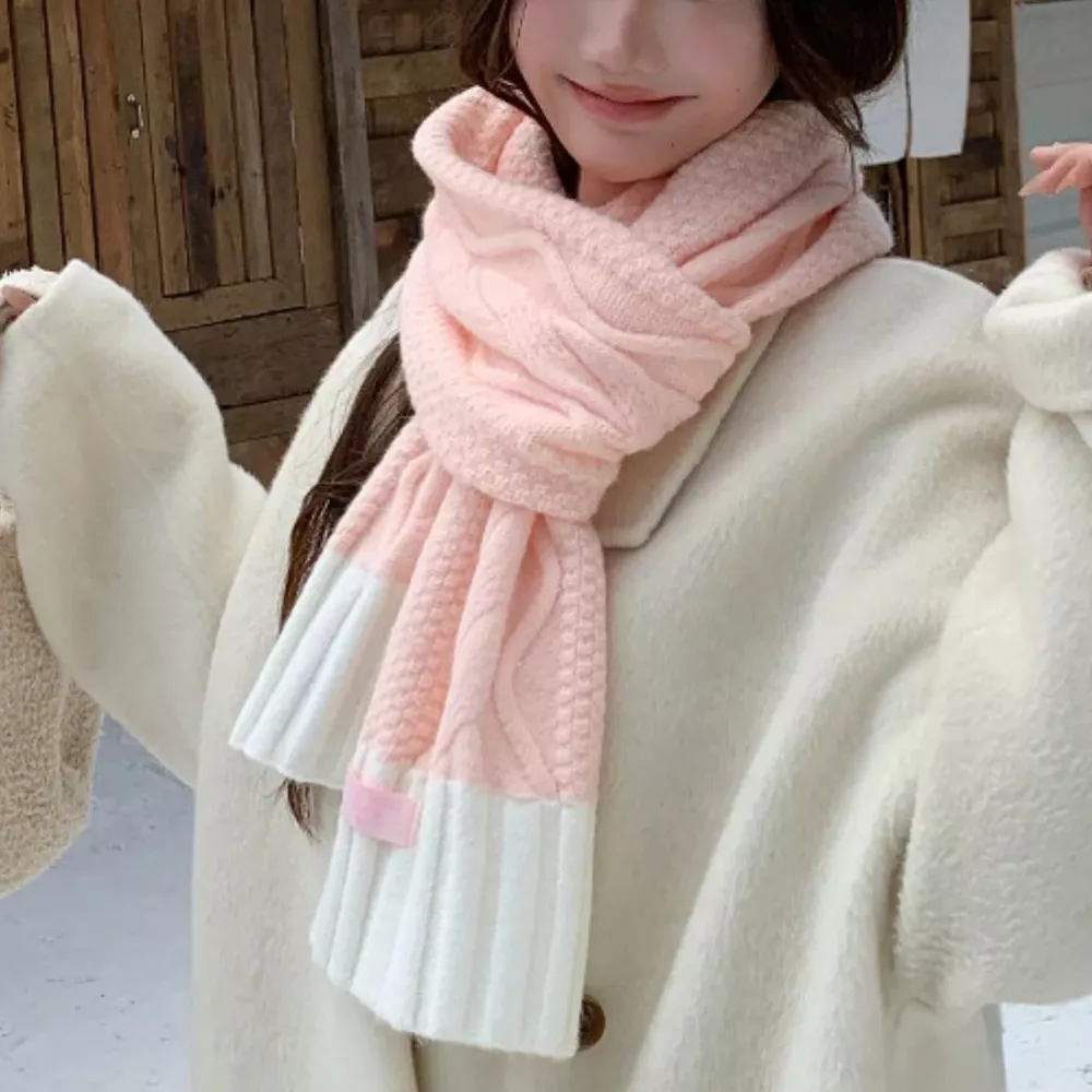 Two-Tone Cable Knitted Scarf, image 4