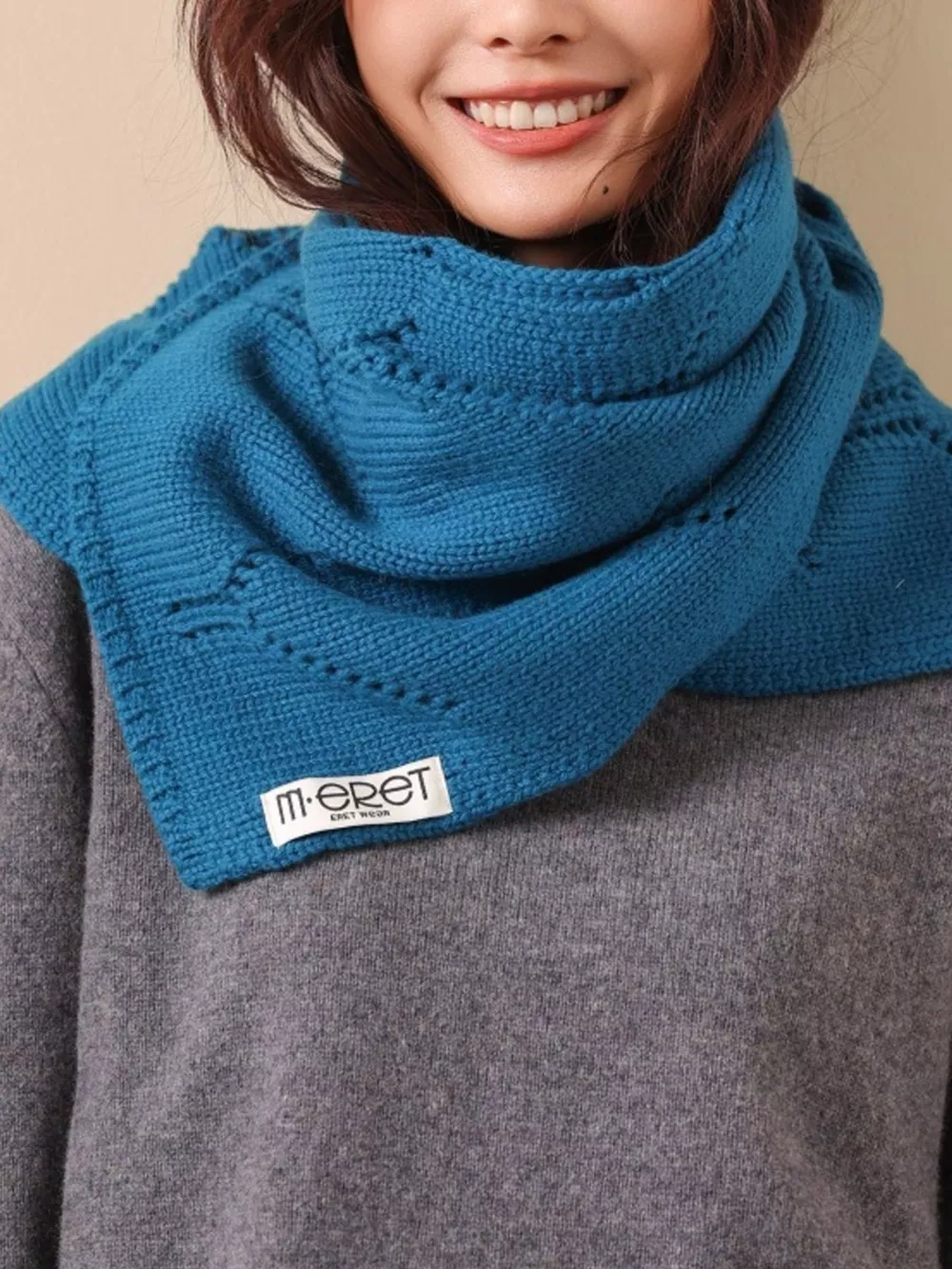 100% Wool Openwork Scarf, image 2