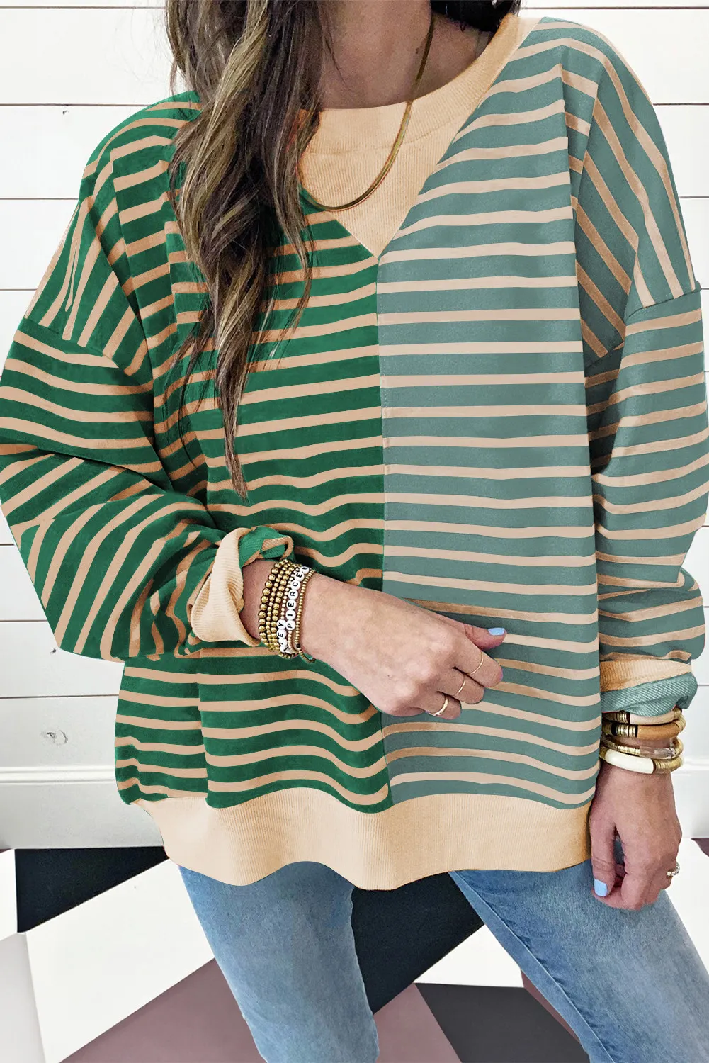 Contrast Stripes Round Neck Long Sleeve Sweatshirt, image 2