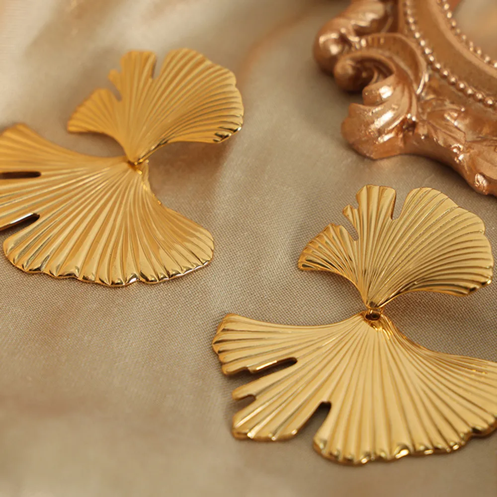 Ginkgo Biloba Design Stud Earrings, image 4