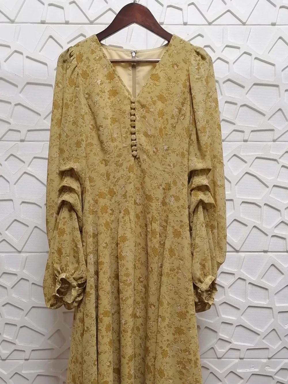 Vintage Floral Print V-Neck Long Sleeve Button-Down Midi Dress, image 4