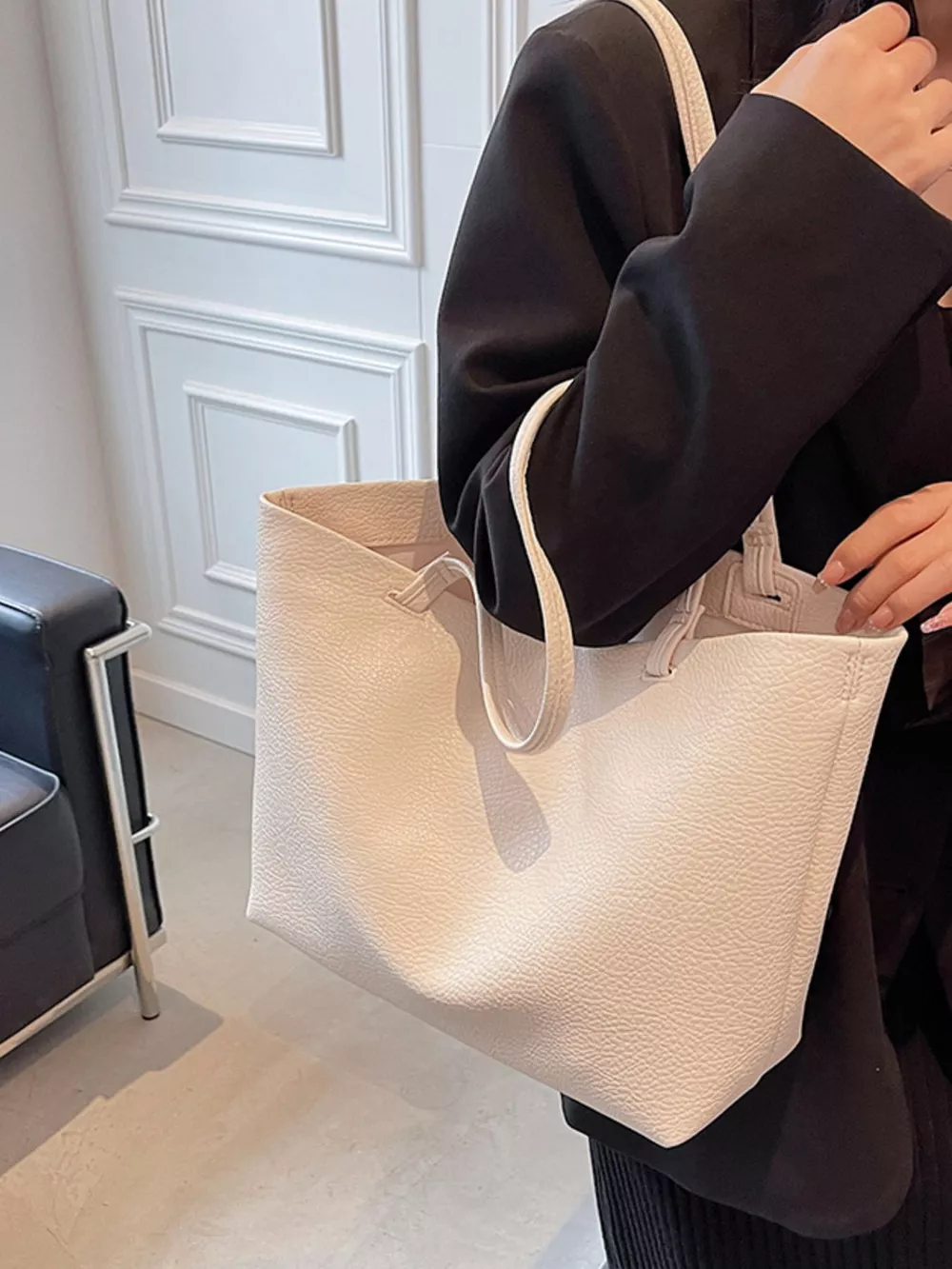Large Capacity Shoulder Bag, image 2