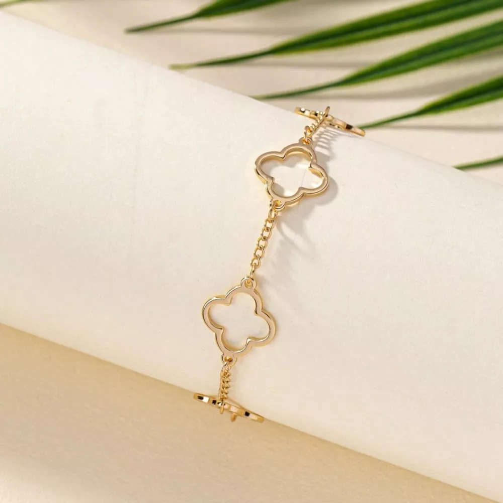 18K Gold-Plated Four Leaf Clover Bracelet, image 2