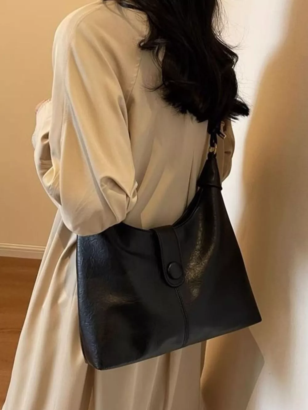 Vintage Buckle Closure Shoulder Bag, image 5