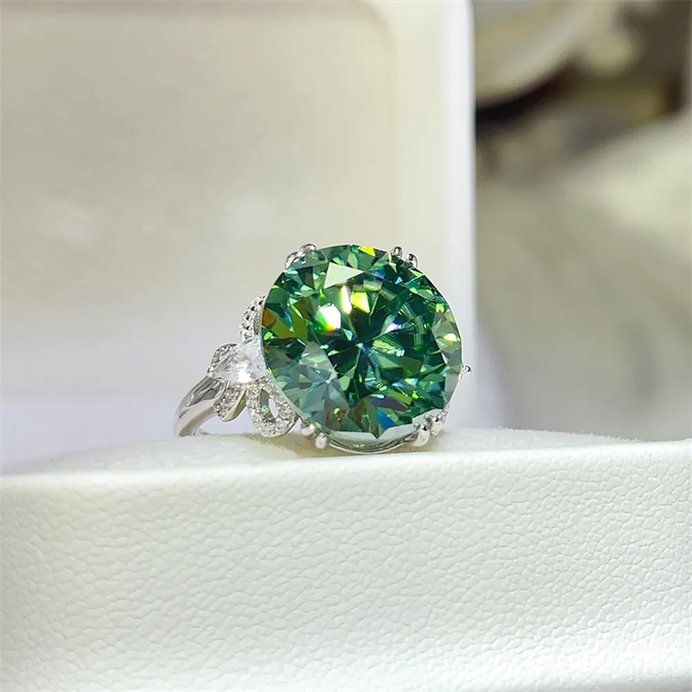 10 Carat Moissanite 925 Sterling Silver Ring, image 3