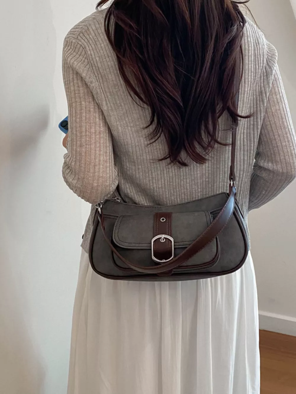 Vintage Buckle Detail Crossbody Bag, image 3
