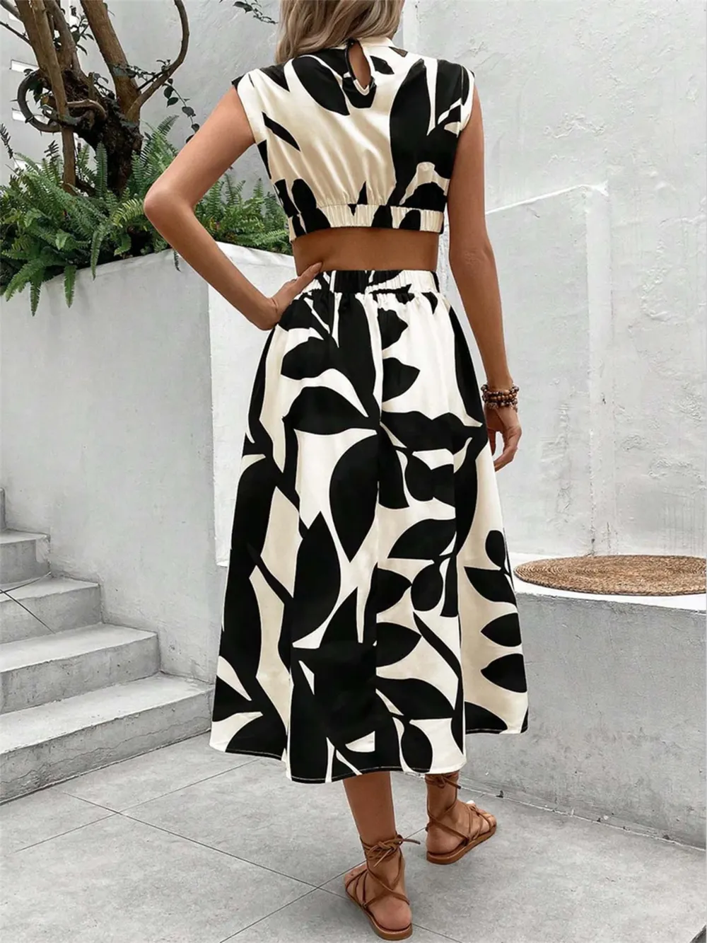 Cutout Printed Cap Sleeve Midi Dress, image 4