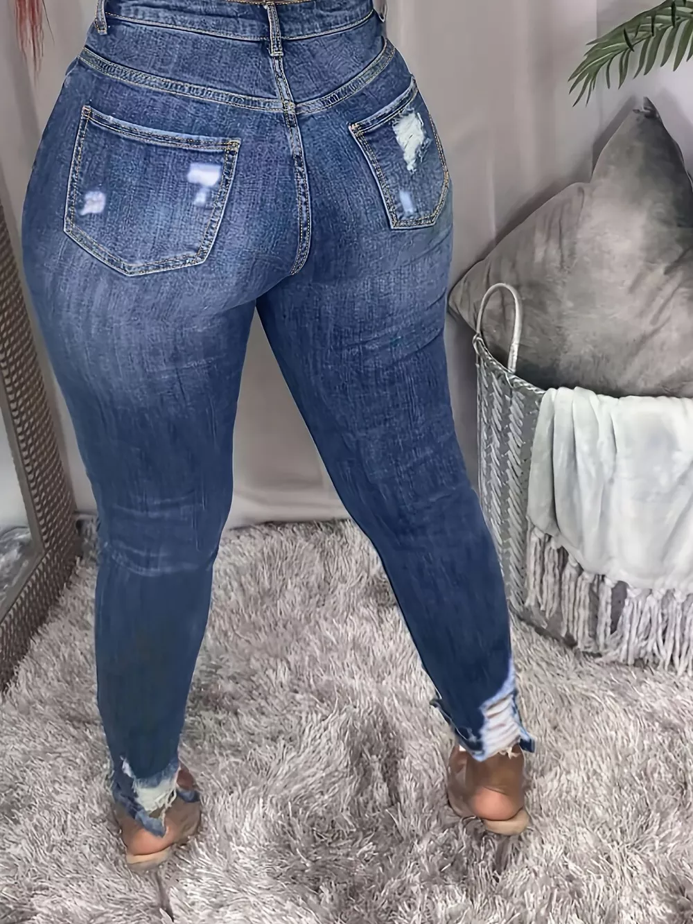 Plus Size Slim Fit Distressed Jeans, image 3
