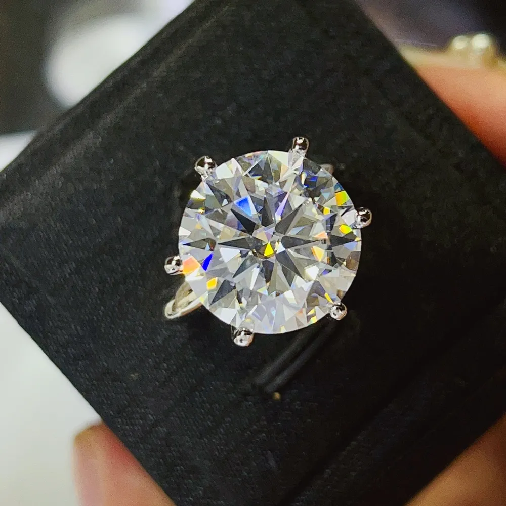 10 Carat Moissanite 925 Sterling Silver Ring, image 2