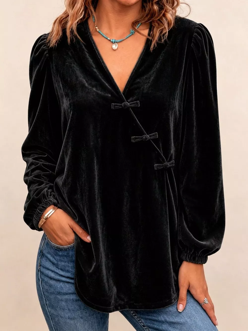 Chinese-Style Knot Buttons Velvet Blouse