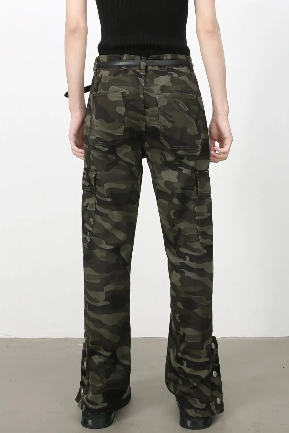 Men's Camouflage Jeans with Cargo Pockets, image 2