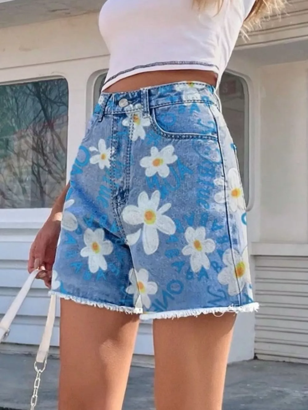 Daisy Frayed Hem Denim Shorts, image 2