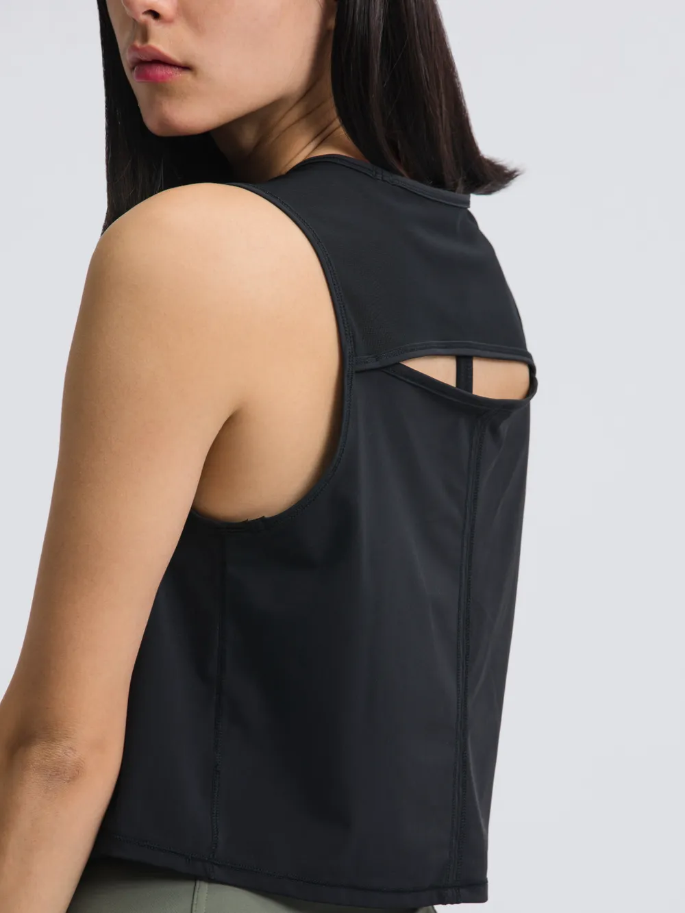 Round Neck Cropped Active Tank, image 3