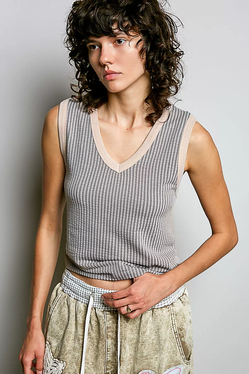 V-Neck Contrast Ribbed Sleeveless Tank, image 2